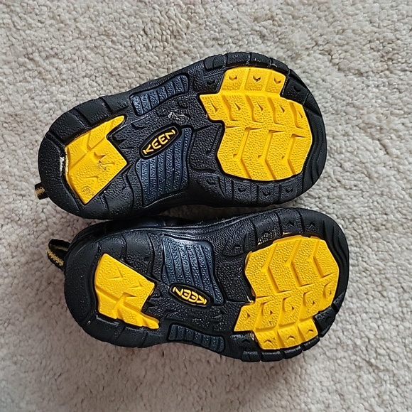 Keen little kids Newport H2 sz 5 - Picture 2 of 7